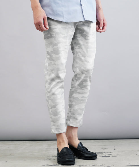 ホワイトカモ(スリム) MODEL : TAKERU 182cm 65kg Lsize