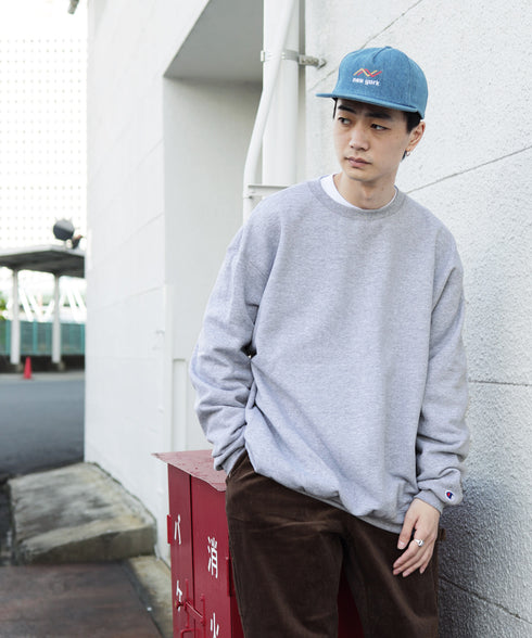 H180 / 54kg / B85 / W68 / H94 / 着用:XL グレー