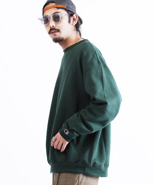 H186 / 63kg / B87 / W73 / H93 / 着用サイズ:XL ダークグリーン