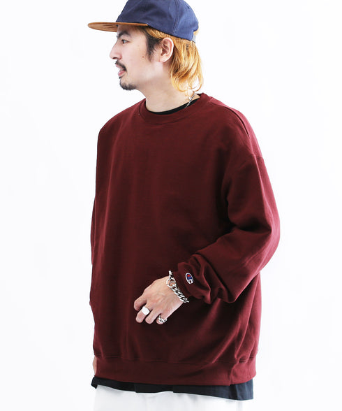 H178 / 66kg / B86 / W80 / H90 / 着用サイズ:XL マルーン