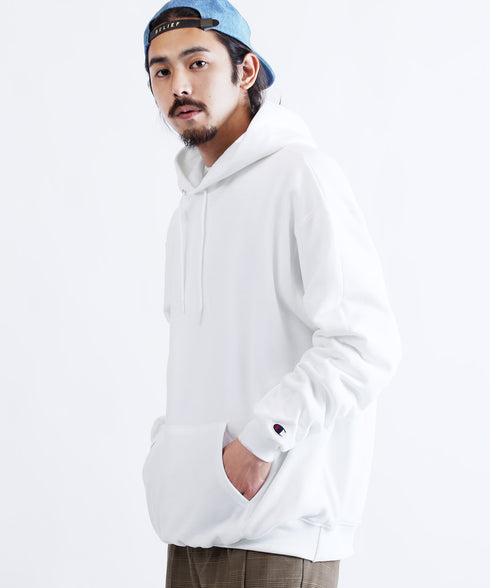 H186 / 63kg / B87 / W73 / H93 / 着用サイズ:XL ホワイト