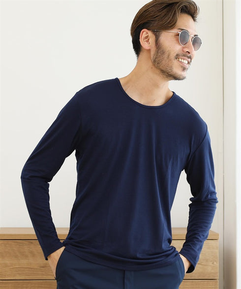 ネイビー MODEL : GO 180cm 66kg Lsize