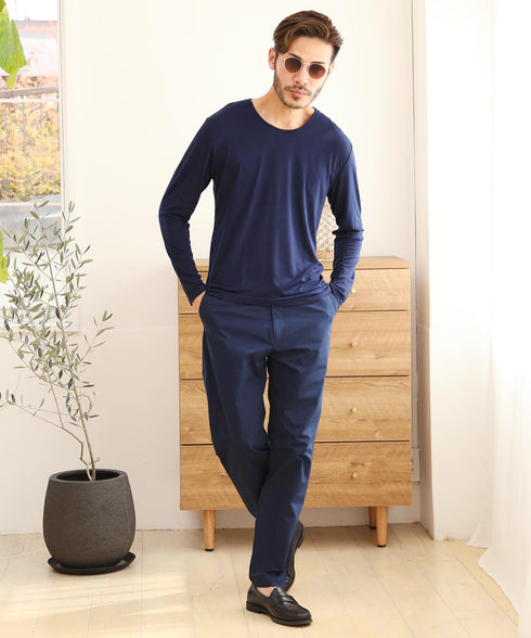 ネイビー MODEL : GO 180cm 66kg Lsize