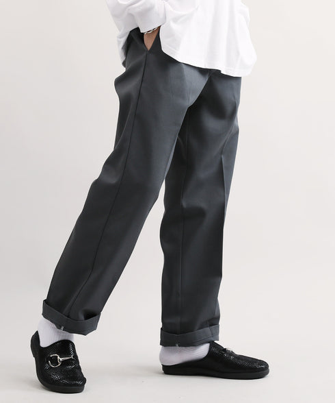 H180 / 54kg / B85 / W68 / H94 / 着用サイズ:32/30 チャコール