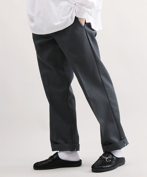 H180 / 54kg / B85 / W68 / H94 / 着用サイズ:32/30 チャコール