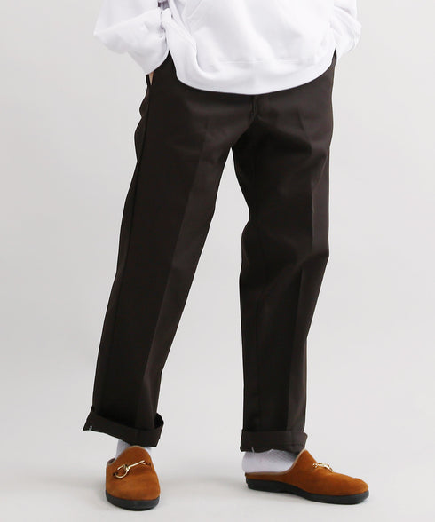 H180 / 54kg / B85 / W68 / H94 / 着用サイズ:32/30 ブラウン