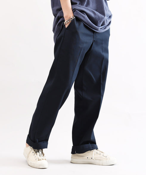 H180 / 54kg / B85 / W68 / H94 / 着用サイズ:34/30 ネイビー