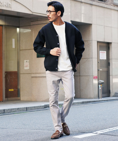 ライトグレー MODEL : GO 180cm 66kg Lsize