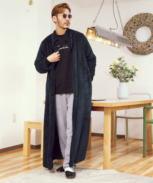 ネイビー MODEL : GO 180cm 66kg Lsize