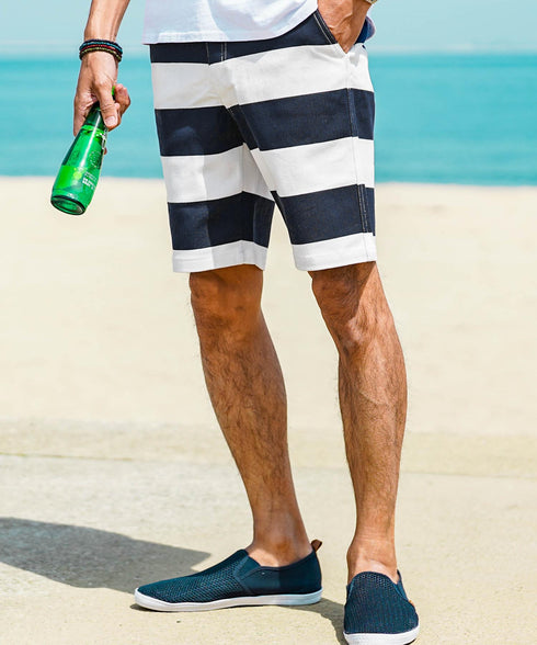 ホワイト×ネイビー MODEL : GO 180cm 66kg Lsize