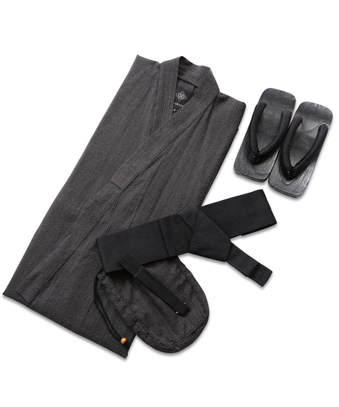 黒霧雨(くろきりさめ)