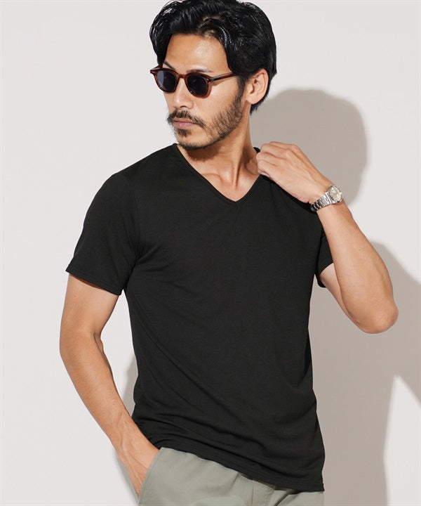 Vネック半袖Tシャツ