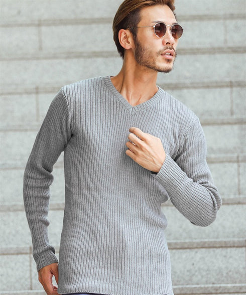 aミックスグレー(Vネック) MODEL : GO 180cm 66kg Lsize