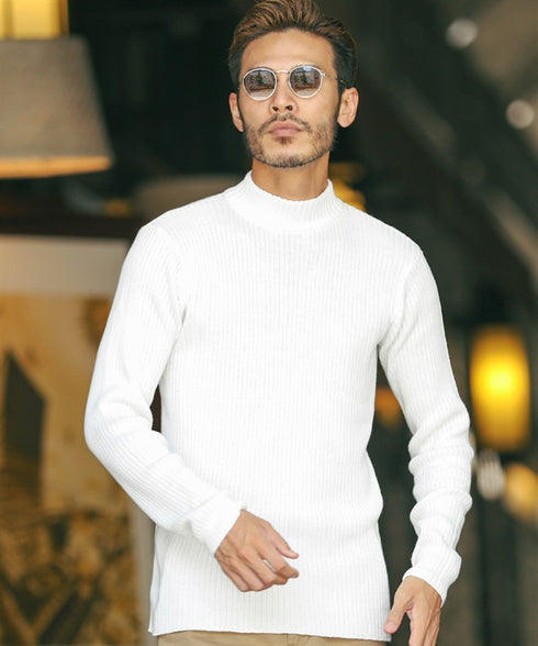 cオフホワイト(モックネック) MODEL : GO 180cm 66kg Lsize