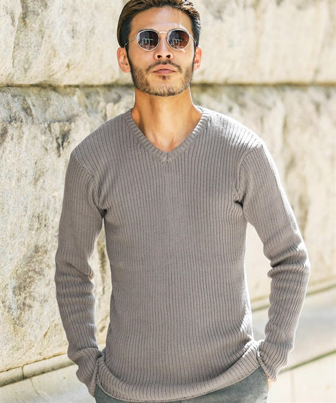 aグレージュ(Vネック) MODEL : GO 180cm 66kg Lsize