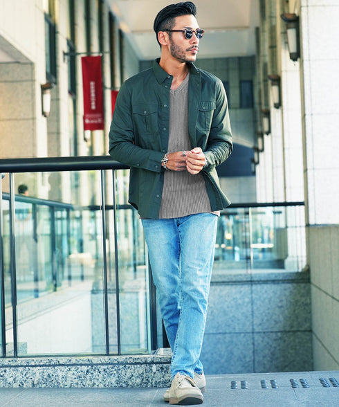 aグレージュ(Vネック) MODEL : GO 180cm 66kg Lsize