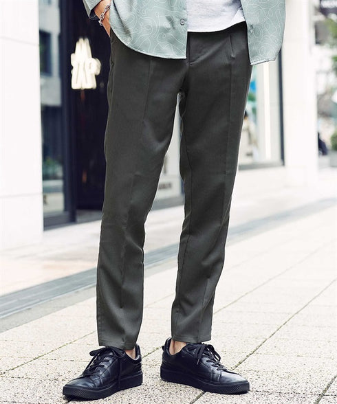 グレー MODEL : GO 180cm 66kg Lsize