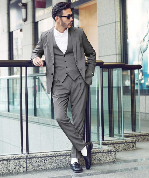 ライトグレー MODEL : GO 180cm 66kg Lsize