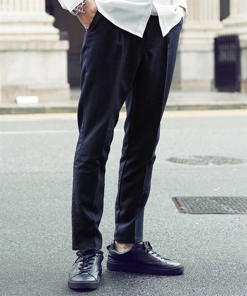 ネイビー MODEL : GO 180cm 66kg Lsize