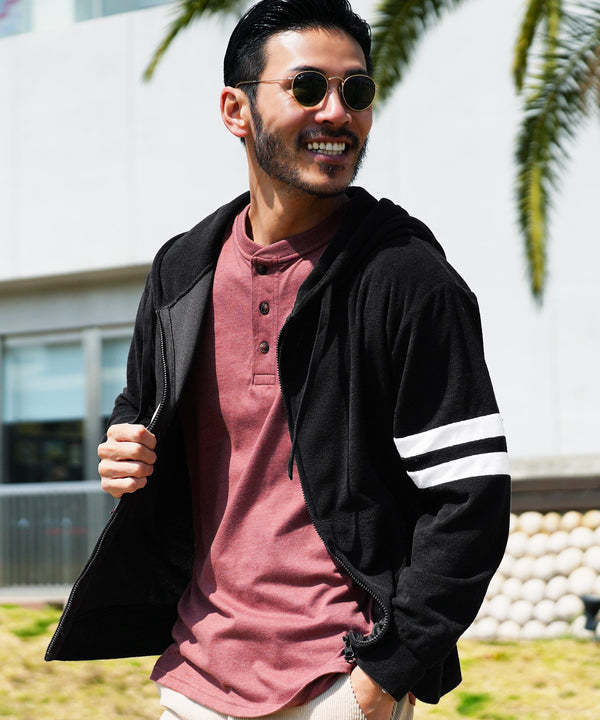 ブラック2ライン MODEL : GO 180cm 66kg Lsize