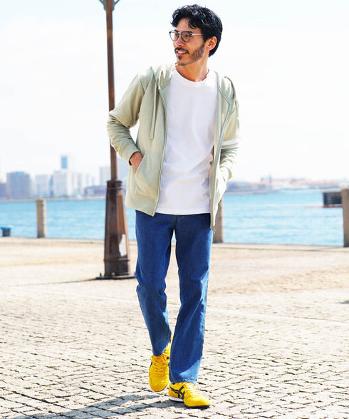 グレージュ2ライン MODEL : GO 180cm 66kg Lsize