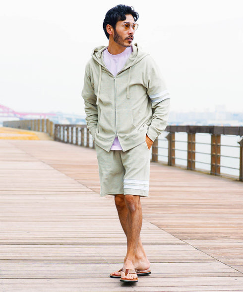 グレージュ2ライン MODEL : GO 180cm 66kg Lsize