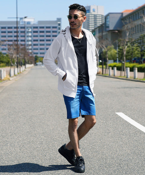 ホワイトロゴ MODEL : GO 180cm 66kg Lsize