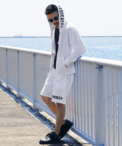 ホワイトロゴ MODEL : GO 180cm 66kg Lsize