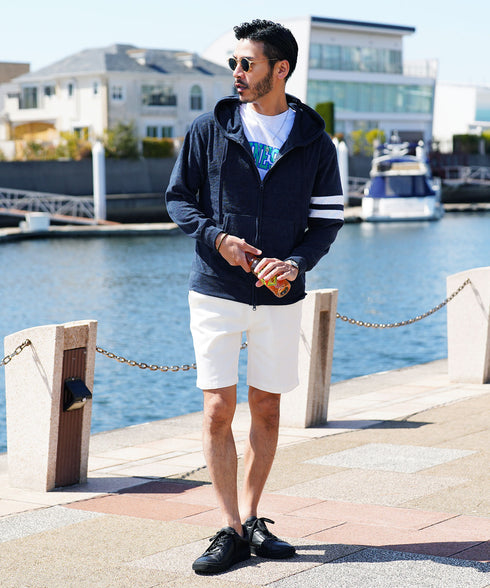 ネイビー2ライン MODEL : GO 180cm 66kg Lsize