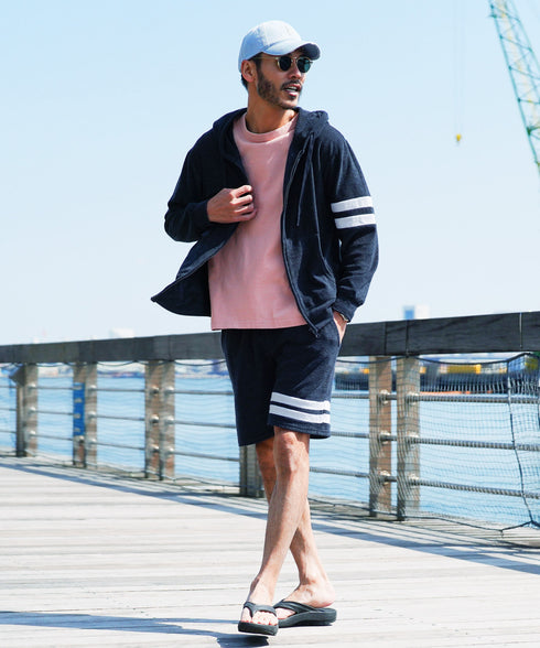 ネイビー2ライン MODEL : GO 180cm 66kg Lsize