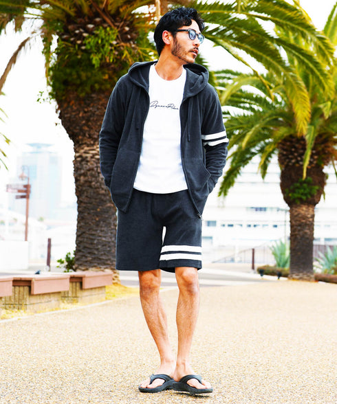 ネイビー2ライン MODEL : GO 180cm 66kg Lsize