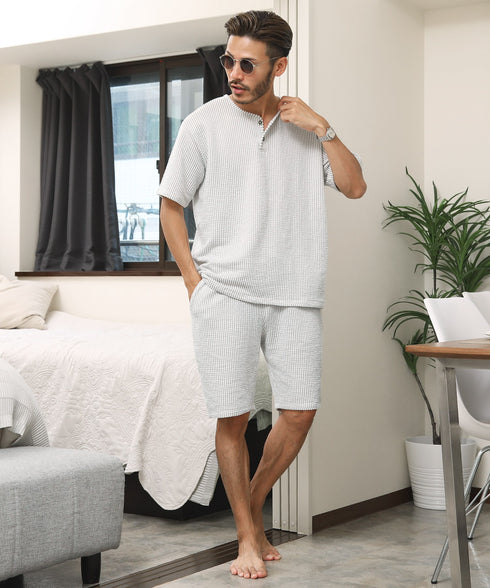 ホワイト×グレー MODEL : GO 180cm 66kg Lsize