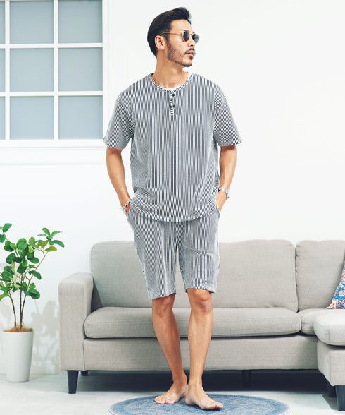 ホワイト×ネイビー MODEL : GO 180cm 66kg Lsize