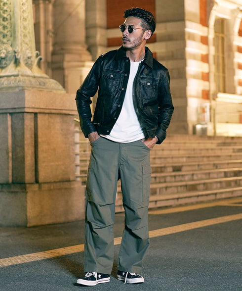 D(トラッカー)ブラック MODEL : GO 180cm 66kg Lsize