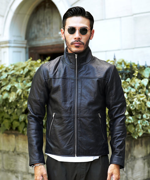 G(ウィングカラー)ブラック MODEL : GO 180cm 66kg Lsize