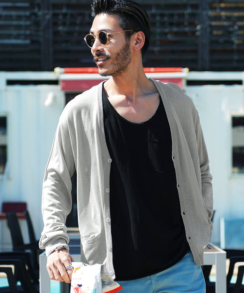 グレー MODEL : GO 180cm 66kg Lsize