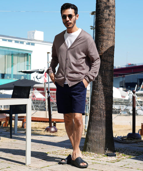 スモークパープル MODEL : GO 180cm 66kg Lsize