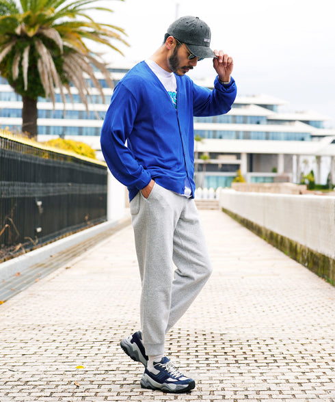 ロイヤルブルー MODEL : GO 180cm 66kg Lsize