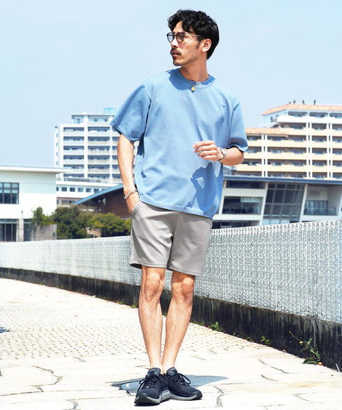 グレー MODEL : GO 180cm 66kg Lsize