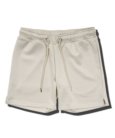 ライトベージュ