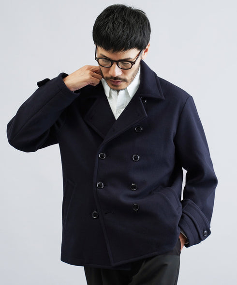 ネイビー MODEL : GO 180cm 66kg Lsize