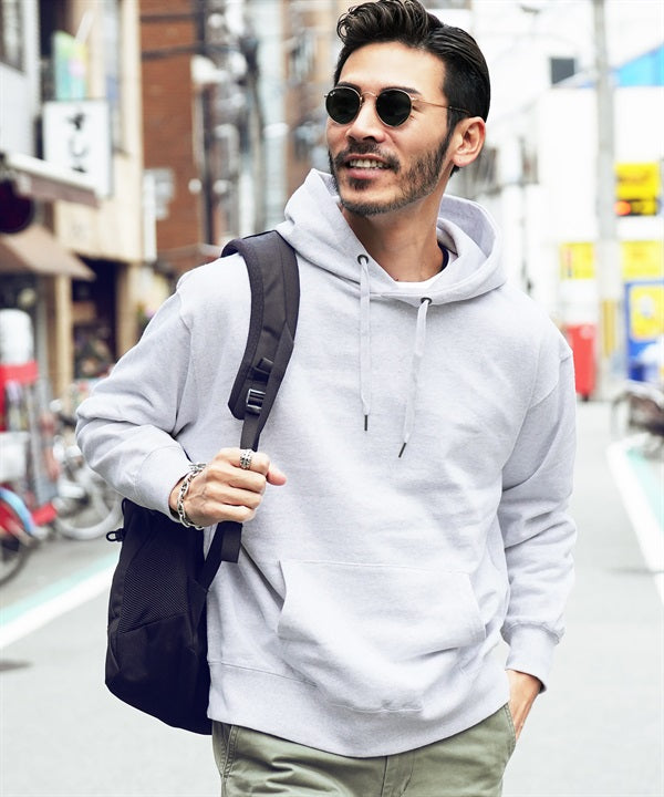 アッシュグレー MODEL : GO 180cm 66kg Lsize