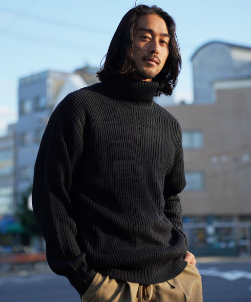 Cブラック MODEL : KAI 181cm 68kg Lsize