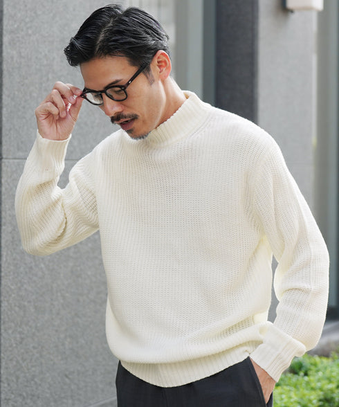 Bホワイト MODEL : GO 180cm 66kg Lsize