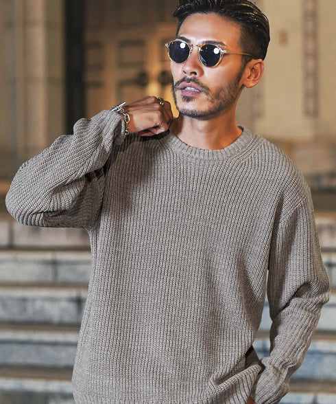 Aグレージュ MODEL : GO 180cm 66kg Lsize