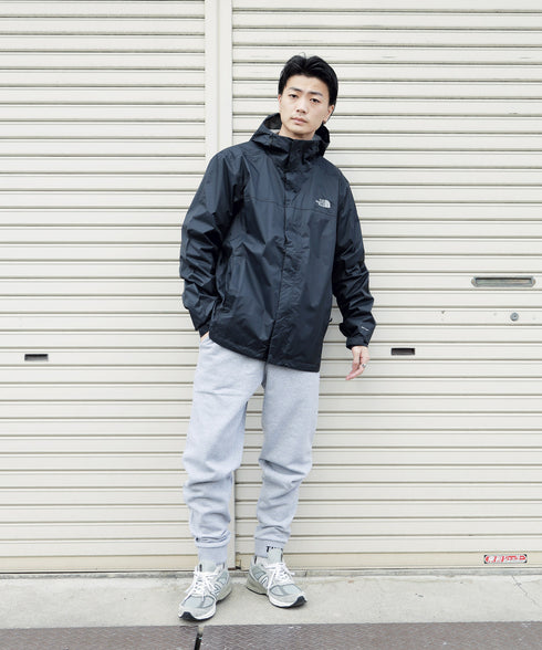 H180 / 54kg / B85 / W68 / H94 / 着用:L TNFB/MIDGY