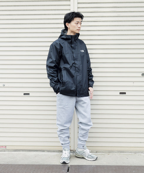 H180 / 54kg / B85 / W68 / H94 / 着用:L TNFB/MIDGY