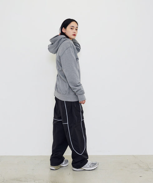 H167 / 着用サイズ: M TNF M Gray H