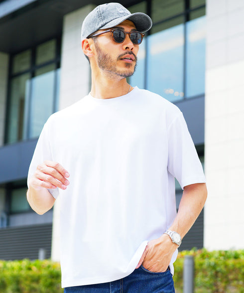 ホワイト MODEL : GO 180cm 66kg Lsize