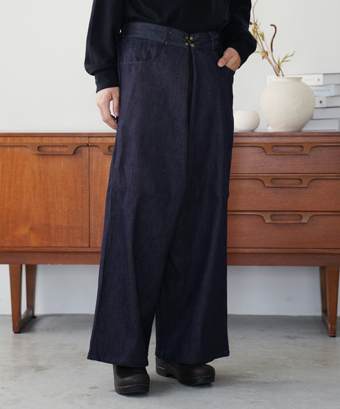 H180 / 着用サイズ: L インディゴブルー